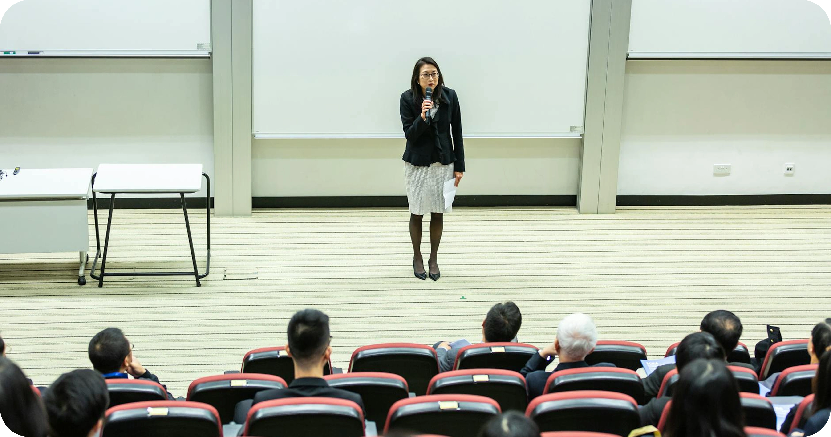 Image of Visa consultant in Thodupuzha assisting clients in achieving successful migration to Canada and Australia. Authored by Intelligen Immigration, featured by https://intelligenimmigration.com/